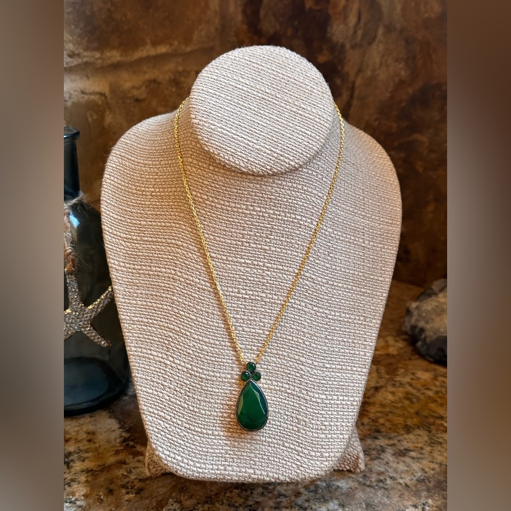 Gold Teardrop Emerald Stone Necklace